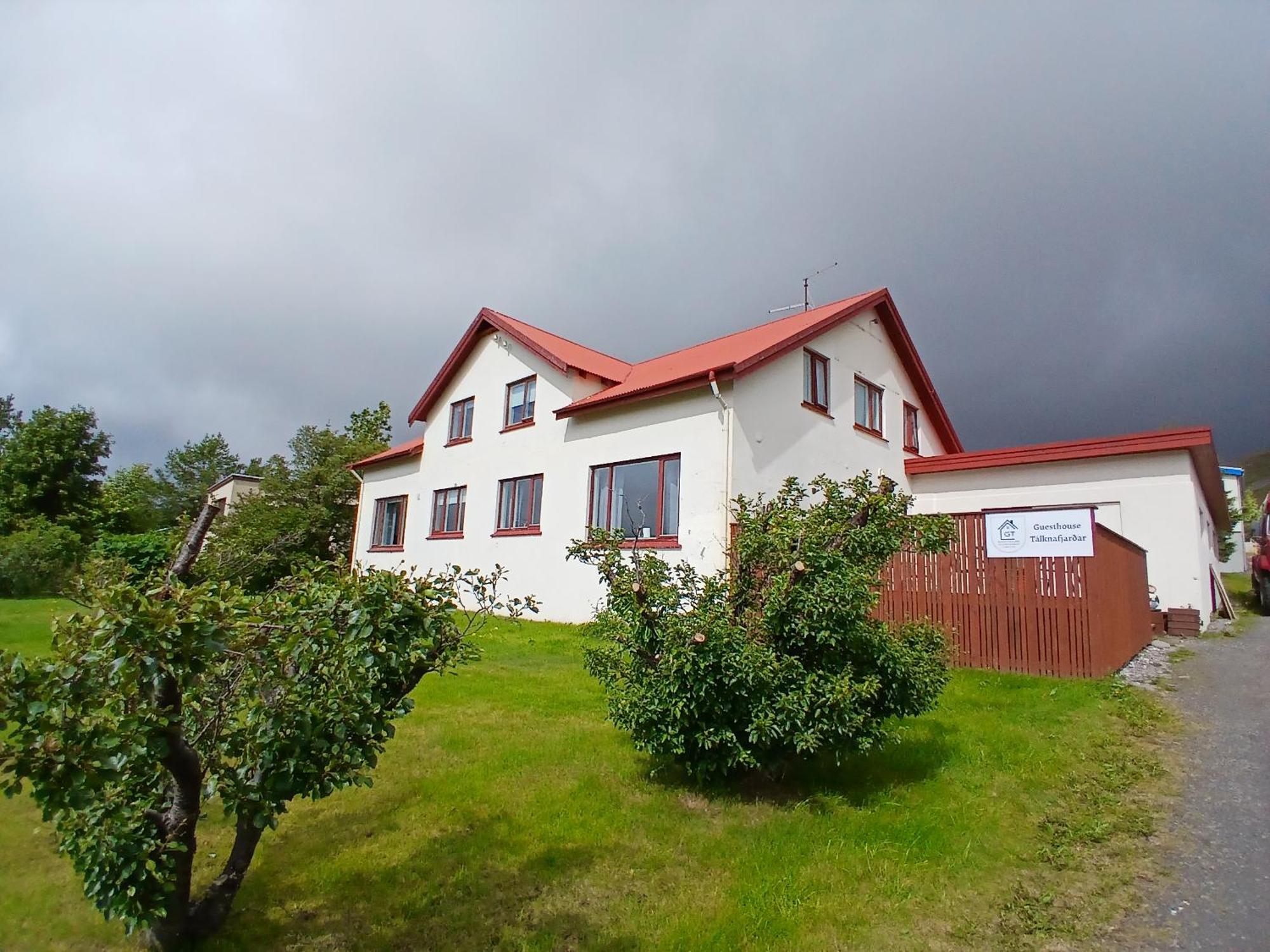 Guesthouse Talknafjoerthur Exterior photo