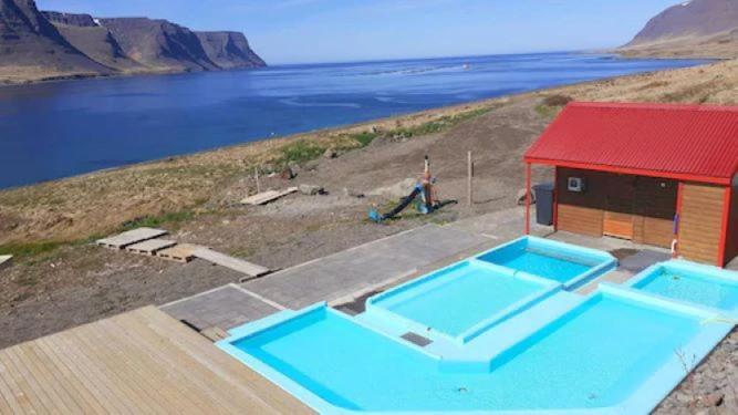 Guesthouse Talknafjoerthur Exterior photo